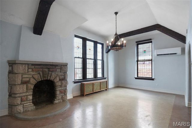 7108 Tulane Avenue, University City, MO 63130