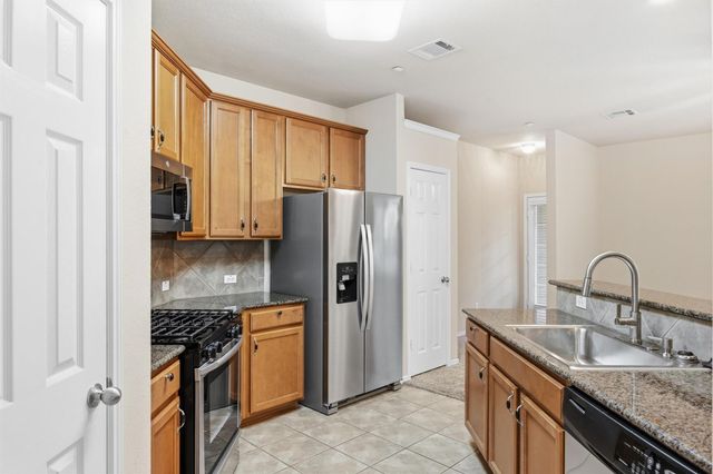 1310 W Parmer LN 7B, Austin, TX 78727