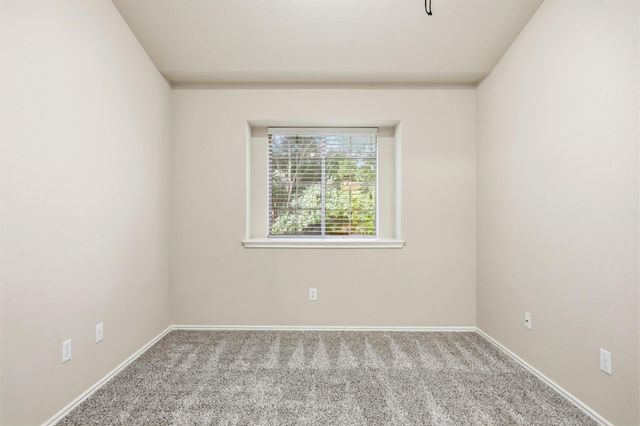 1310 W Parmer LN 7B, Austin, TX 78727