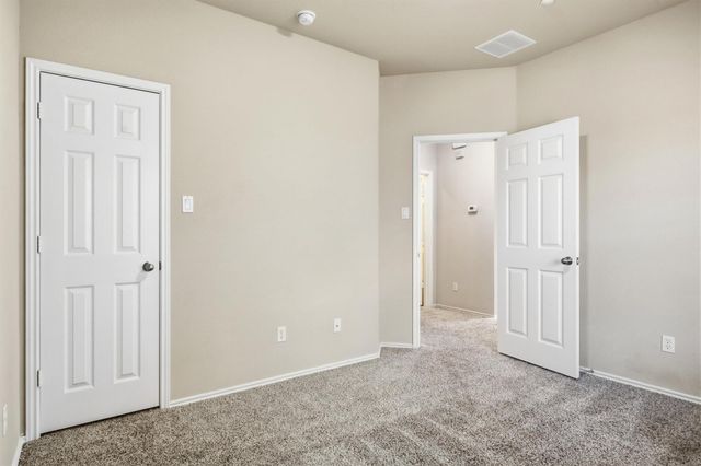 1310 W Parmer LN 7B, Austin, TX 78727
