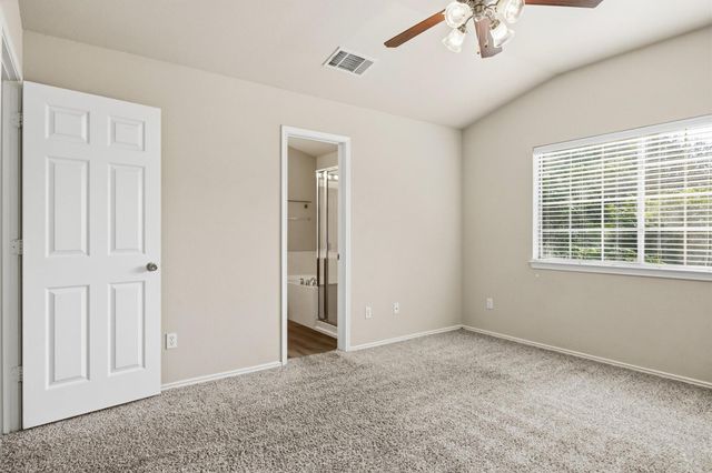 1310 W Parmer LN 7B, Austin, TX 78727