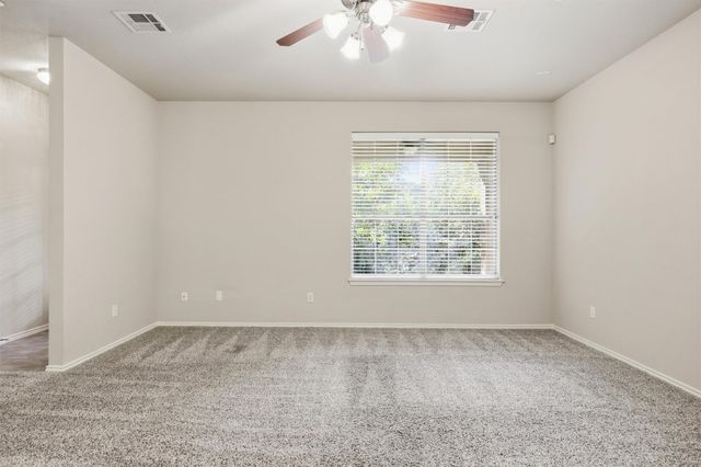 1310 W Parmer LN 7B, Austin, TX 78727