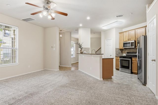 1310 W Parmer LN 7B, Austin, TX 78727