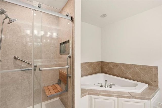 2116 Bradford Place, Excelsior Springs, MO 64024