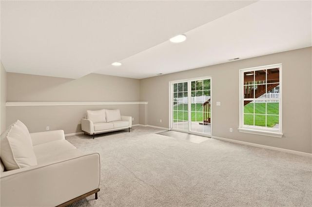 2116 Bradford Place, Excelsior Springs, MO 64024