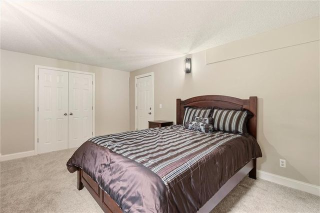 2116 Bradford Place, Excelsior Springs, MO 64024