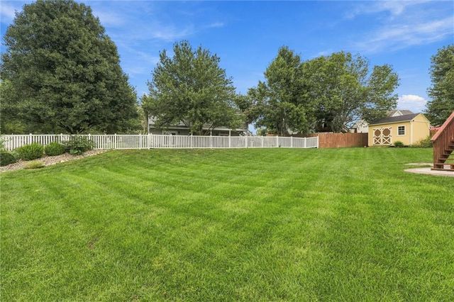 2116 Bradford Place, Excelsior Springs, MO 64024