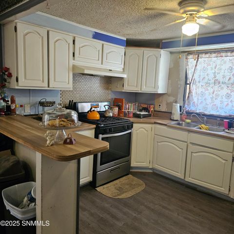 4770 Country Place, Las Cruces, NM 88007