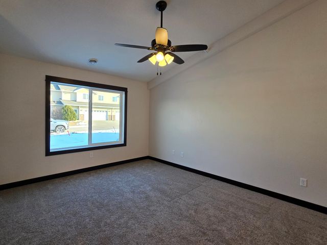 912 Katelyn Circle NE, Montgomery, MN 56069