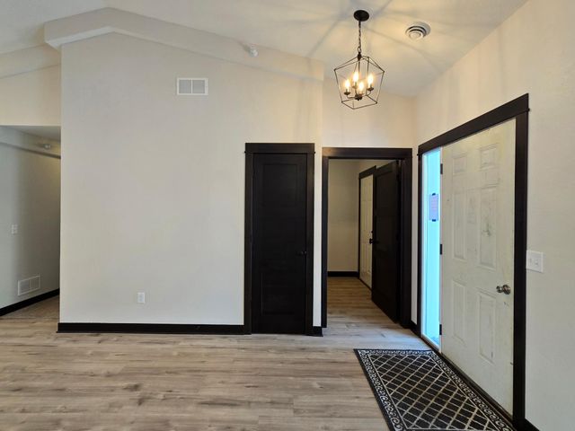 912 Katelyn Circle NE, Montgomery, MN 56069