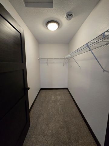 912 Katelyn Circle NE, Montgomery, MN 56069