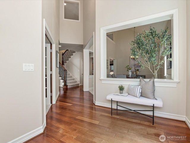 2058 211th Place SE, Sammamish, WA 98075