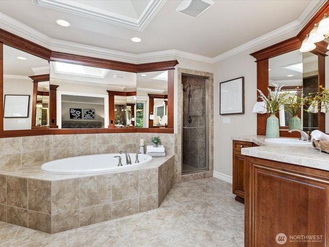 2058 211th Place SE, Sammamish, WA 98075