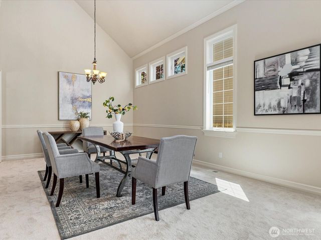 2058 211th Place SE, Sammamish, WA 98075