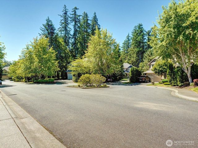 2058 211th Place SE, Sammamish, WA 98075