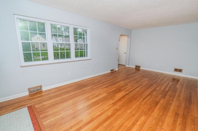 64 Edgevale Road, Columbus, OH 43209
