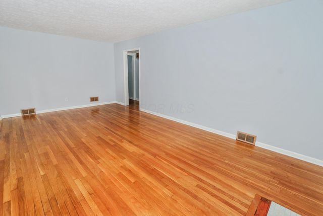 64 Edgevale Road, Columbus, OH 43209