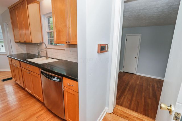 64 Edgevale Road, Columbus, OH 43209
