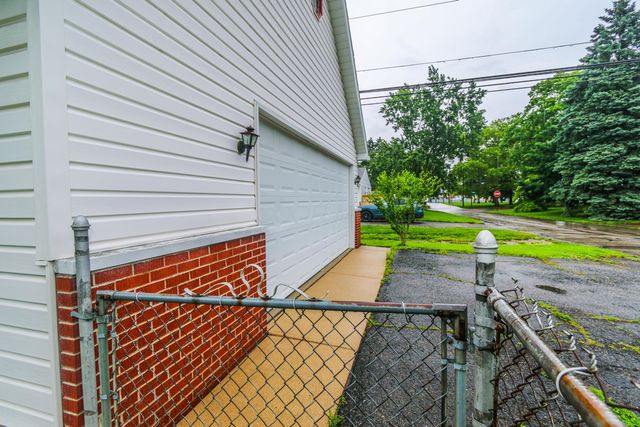 64 Edgevale Road, Columbus, OH 43209