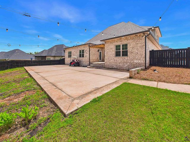 205 Buckhead Forest Drive, Warner Robins, GA 31088