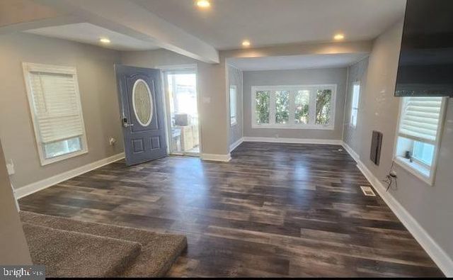 20 E BUCK ST, Paulsboro, NJ 08066