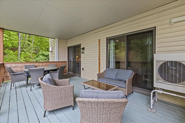 109 Mountainside Drive G202, Stowe, VT 05672