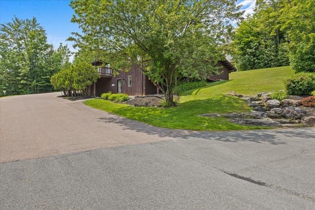 109 Mountainside Drive G202, Stowe, VT 05672