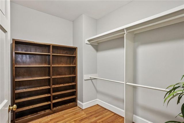 527 N Saint Marys NW Lane, Marietta, GA 30064