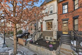 27 QUINCY PL NE #1, Washington, DC 20002