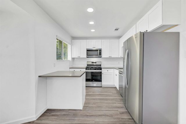 6506 King George DR, Austin, TX 78745