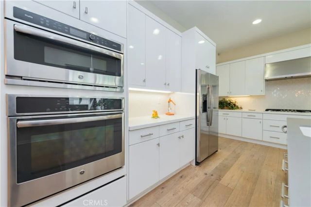 103 Newall, Irvine, CA 92618