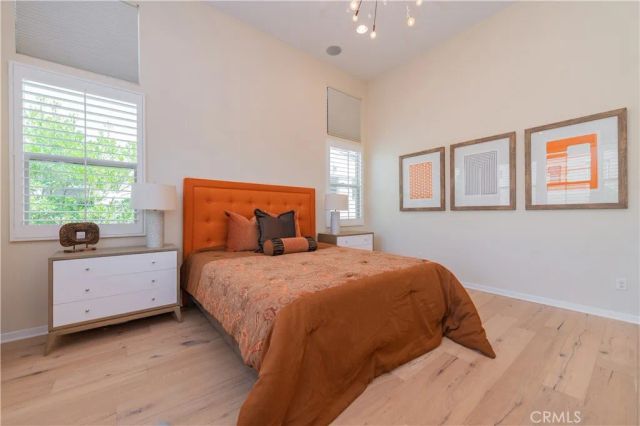 103 Newall, Irvine, CA 92618