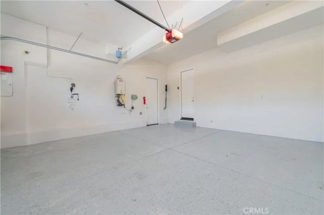 103 Newall, Irvine, CA 92618