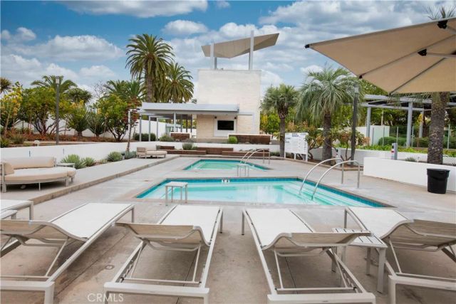 103 Newall, Irvine, CA 92618