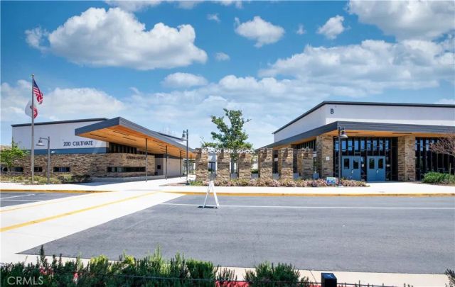 103 Newall, Irvine, CA 92618