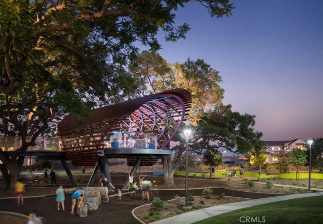 103 Newall, Irvine, CA 92618