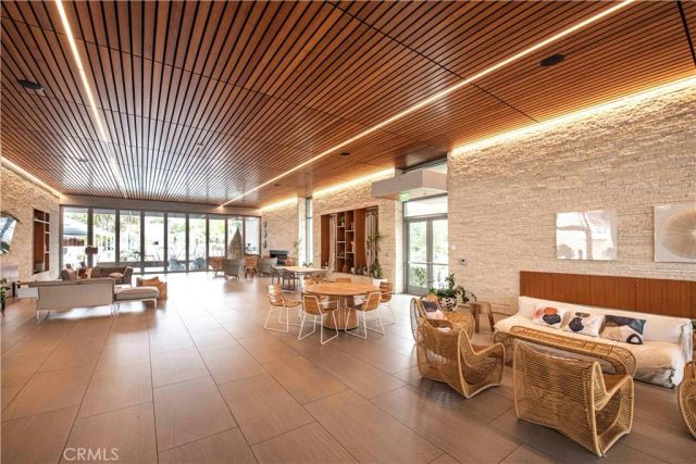 103 Newall, Irvine, CA 92618