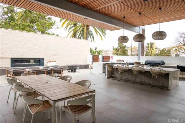 103 Newall, Irvine, CA 92618