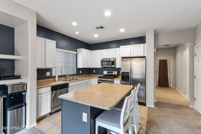 14186 W COUNTRY GABLES Drive, Surprise, AZ 85379