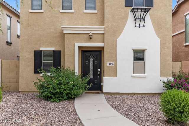 14186 W COUNTRY GABLES Drive, Surprise, AZ 85379