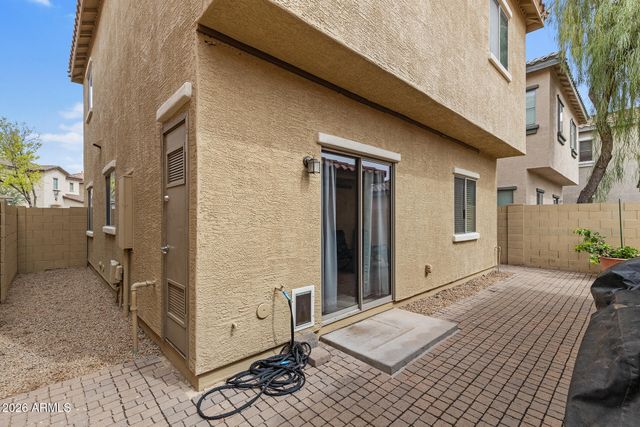 14186 W COUNTRY GABLES Drive, Surprise, AZ 85379