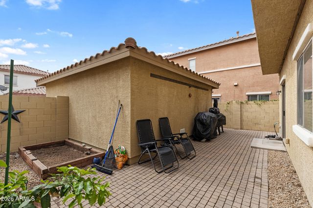 14186 W COUNTRY GABLES Drive, Surprise, AZ 85379