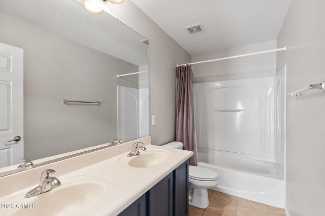 14186 W COUNTRY GABLES Drive, Surprise, AZ 85379