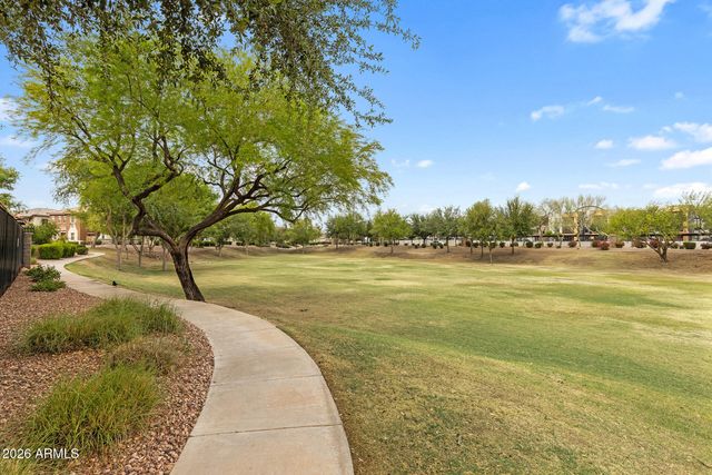 14186 W COUNTRY GABLES Drive, Surprise, AZ 85379
