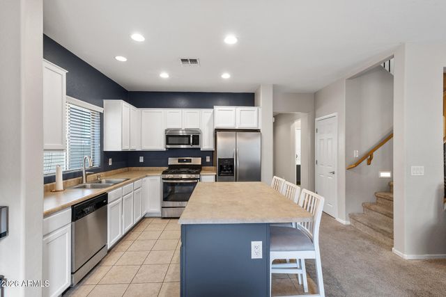 14186 W COUNTRY GABLES Drive, Surprise, AZ 85379