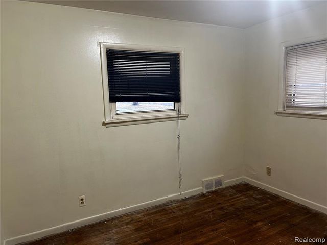 18721 Chandler Park Drive, Detroit, MI 48236