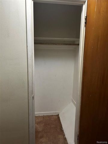 18721 Chandler Park Drive, Detroit, MI 48236