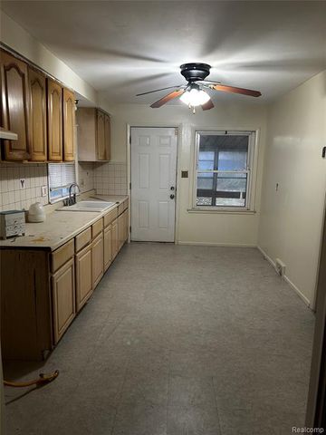 18721 Chandler Park Drive, Detroit, MI 48236