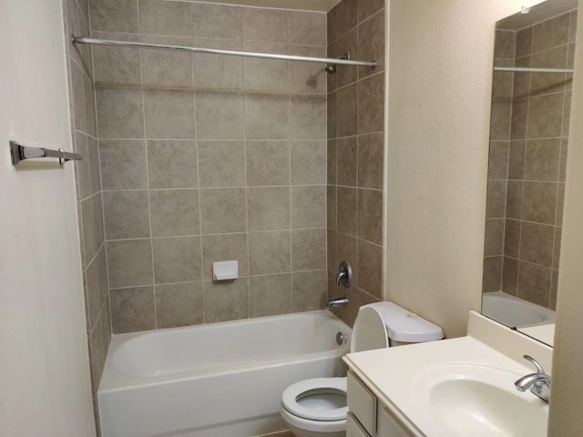3922 Camden Fields Lane, Richmond, TX 77407