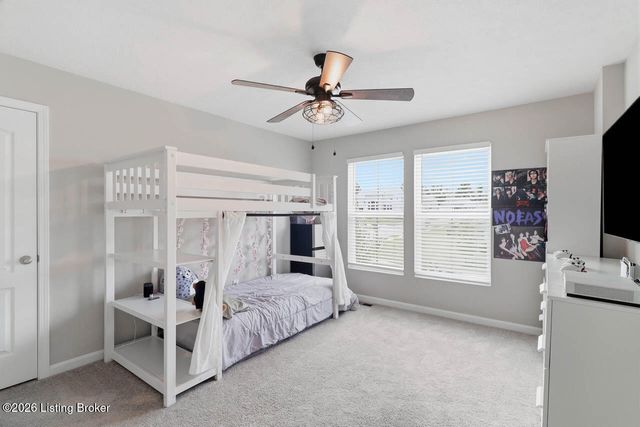 1924 Martingale Ln, Louisville, KY 40245